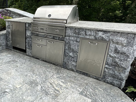 outdoor-kitchen--appliances-gappsi-li Stone Veneer Finishes for Outdoor Kitchens